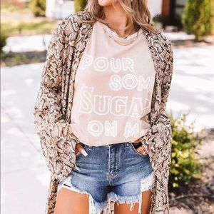 Def Leppard Blush Pink Distressed Oversized Vintage Style Band Tee Size Large